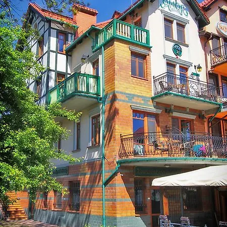 Amor Homestay *